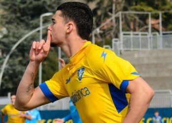 Confira la evolución salarial de Alejandro Cichero Jr, del Frosinone